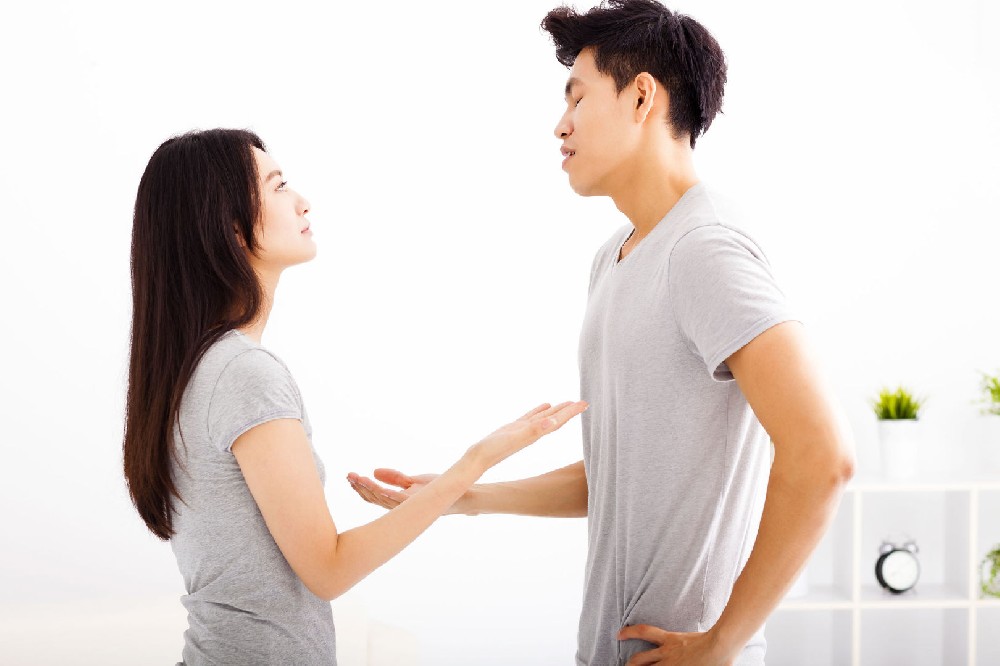 广州私家调查所：女人在婚前，如何识别男人？关键看这些细节